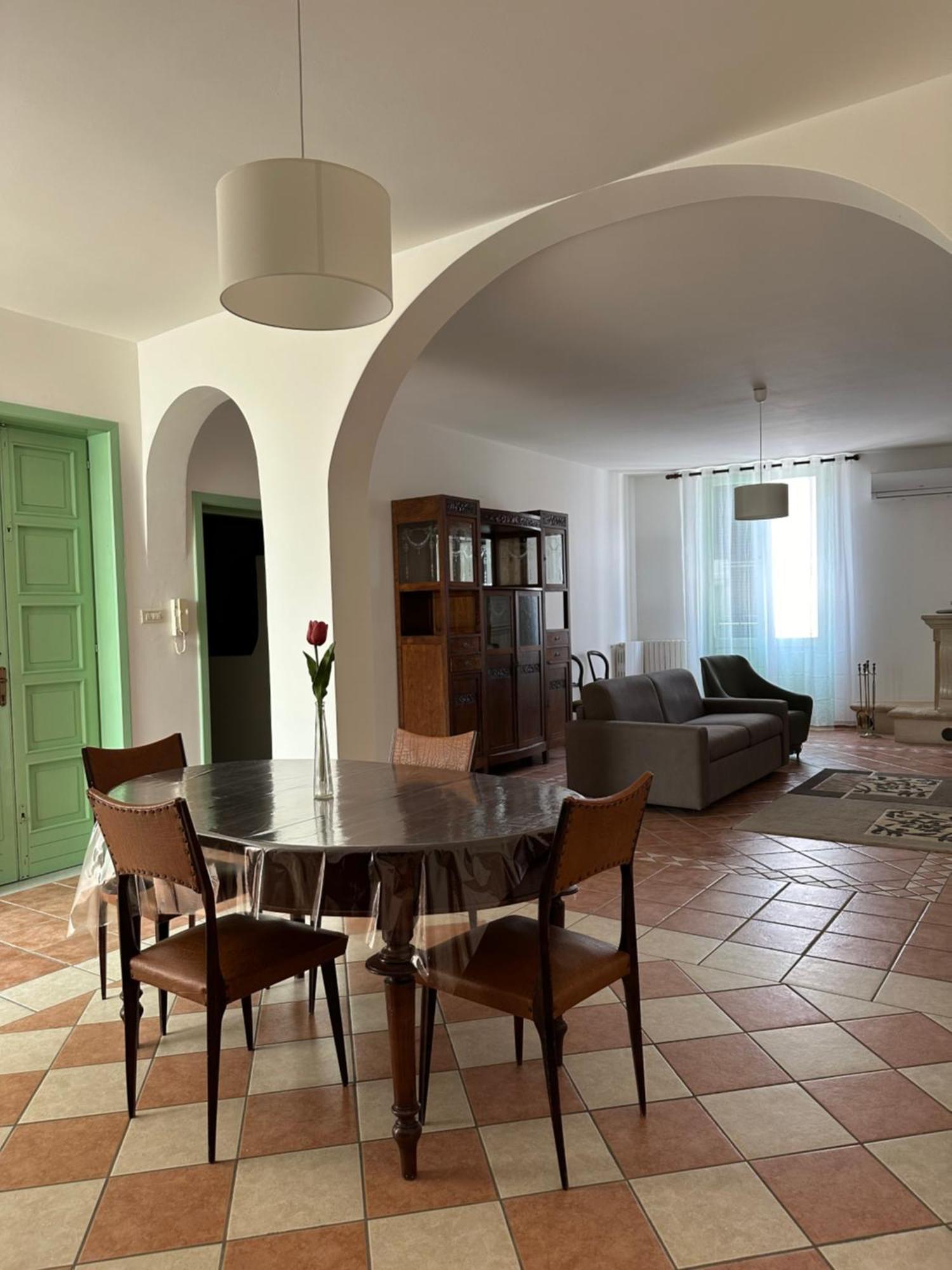 Palazzo Dei Pavoni Apartment Brindisi Exterior photo
